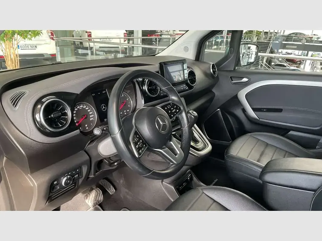 Usado Mercedes 180 116 CV (85 kW) 2025 Gris Berlina