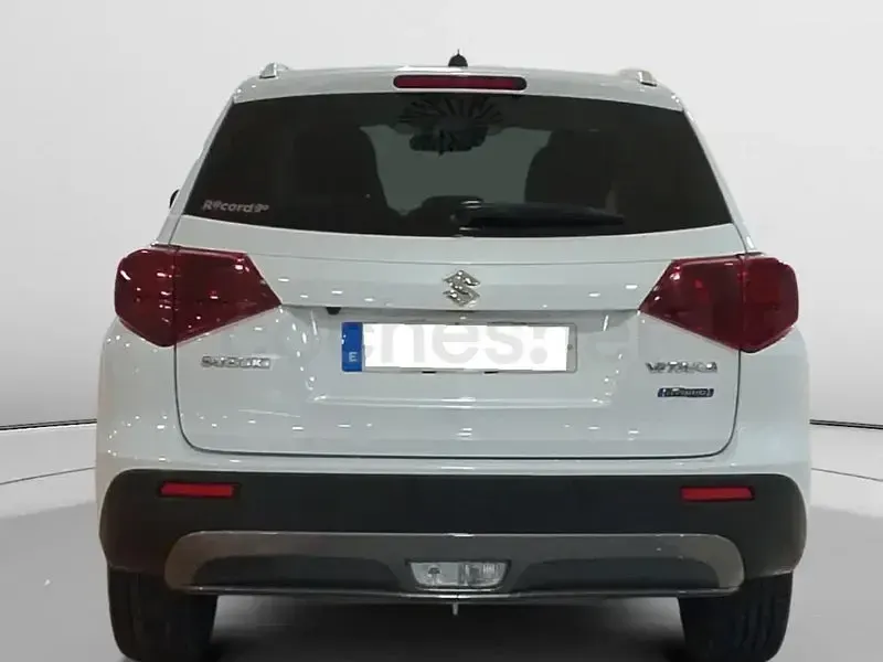 Usado Suzuki Vitara GLX 129 CV (94 kW) 2024 Blanco SUV