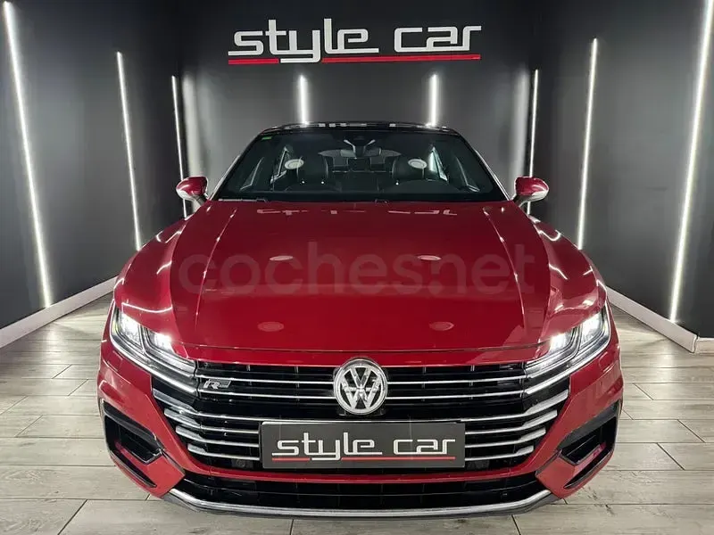 Begagnad VW Arteon R-line 150 HK (110 kW) 2017 Röd Halvkombi