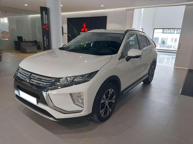 Usado Mitsubishi Eclipse Cross Spirit 163 CV (119 kW) 2019 Blanco SUV