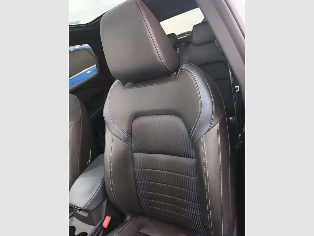 Usado Nissan Qashqai Tekna 140 CV (102 kW) 2022 Negro SUV