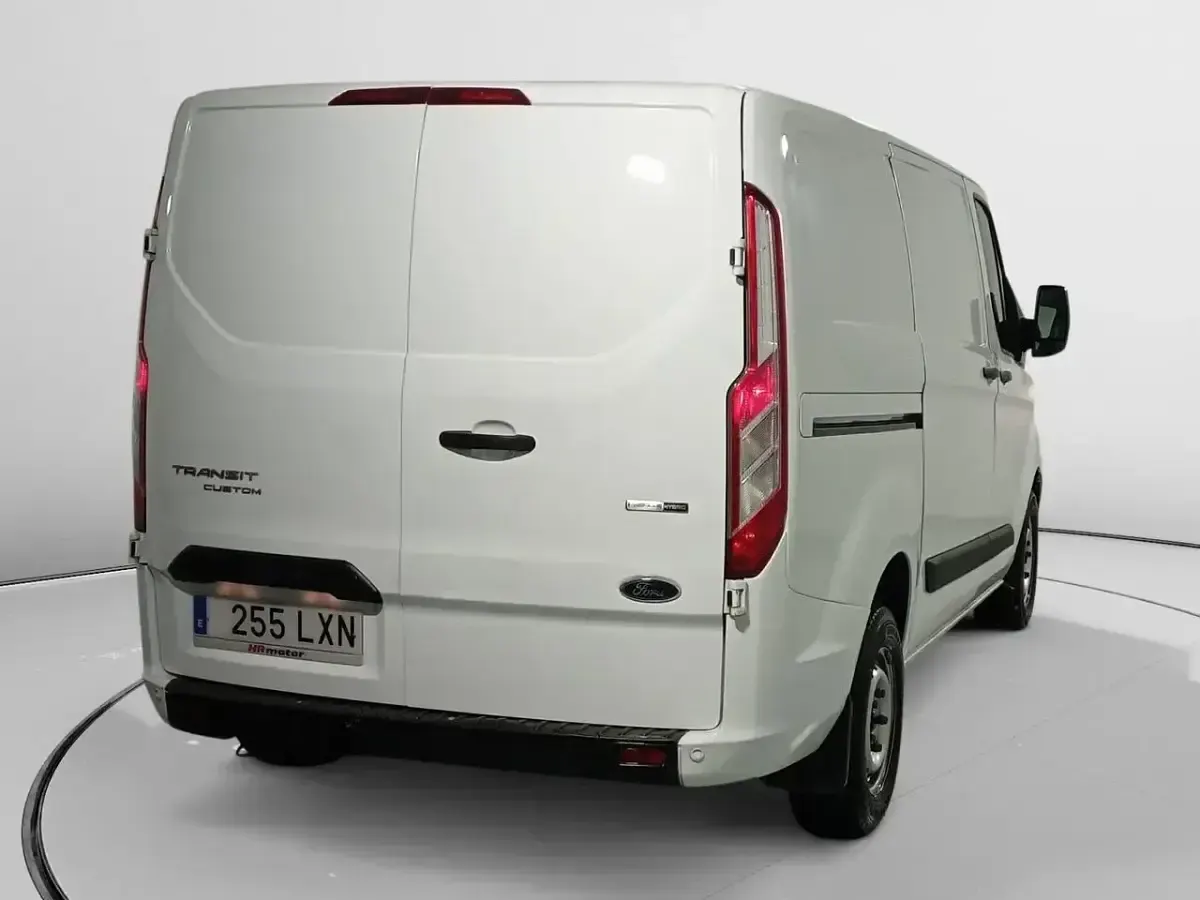 Usado Ford Transit Custom Trend 130 CV (95 kW) 2022 Blanco Van