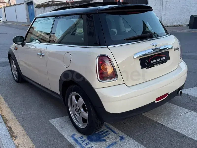 Usado Mini Cooper D 110 CV (80 kW) 2007 Beige Utilitario
