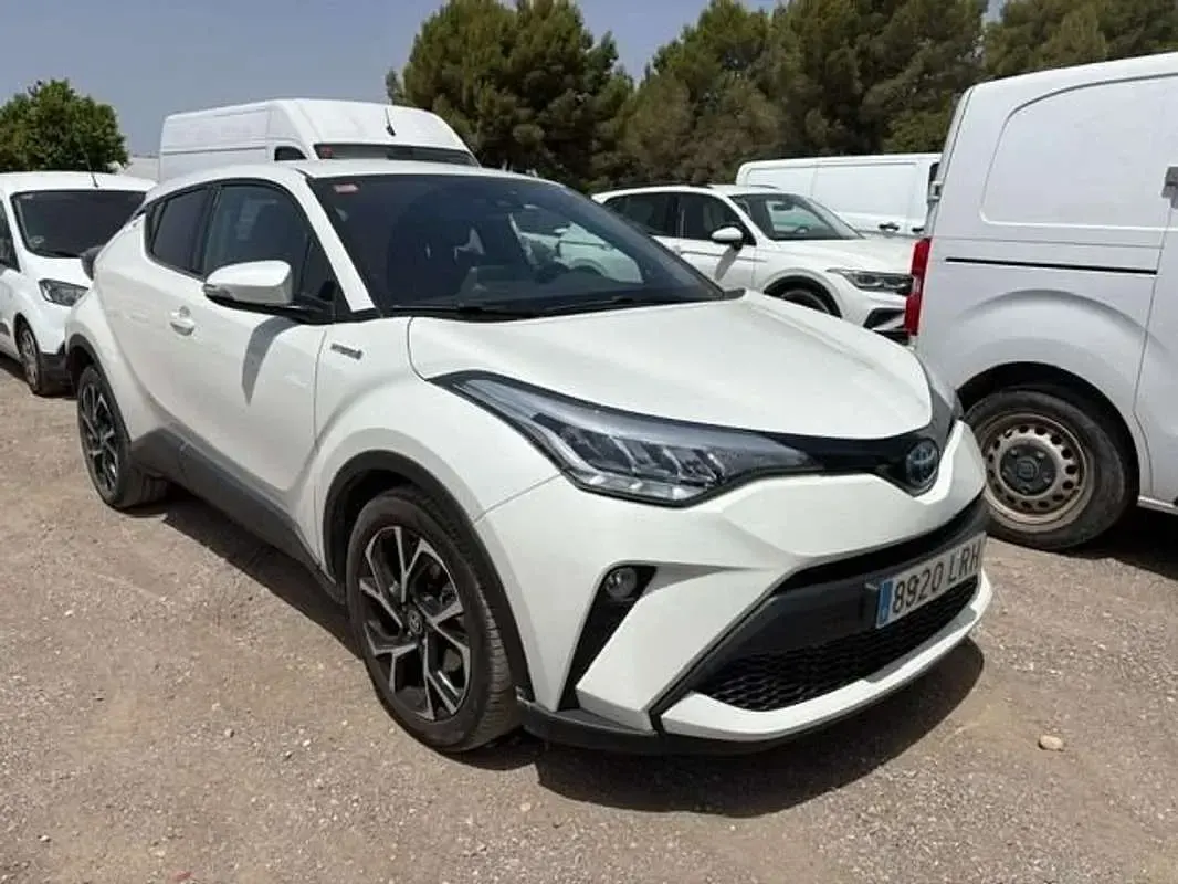 Usado Toyota C-HR Advance 122 CV (89 kW) 2021 Blanco SUV