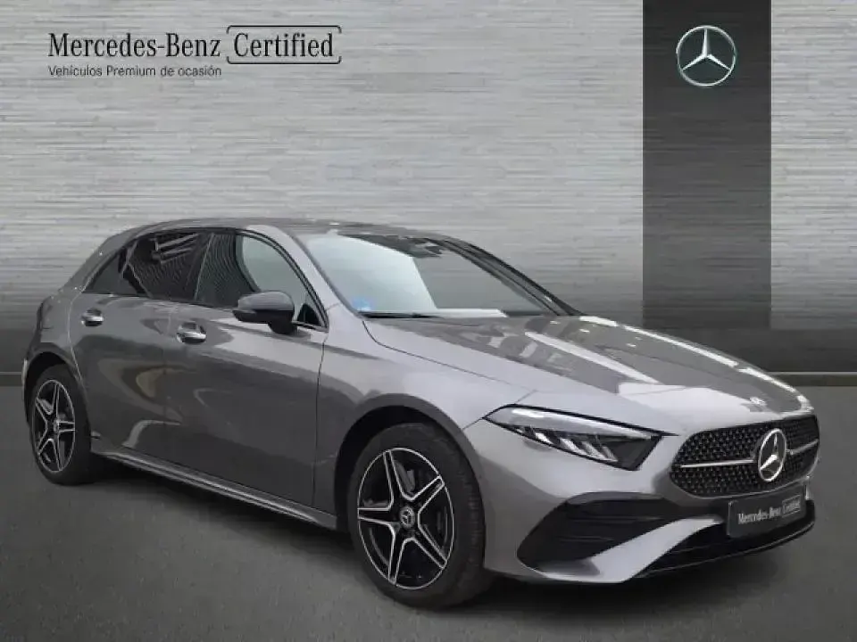 Usado Mercedes A250 218 CV (160 kW) 2025 Gris Berlina