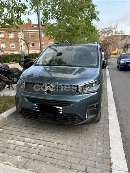 Usado Citroën Berlingo 102 CV (75 kW) 2025 Azul Monovolumen