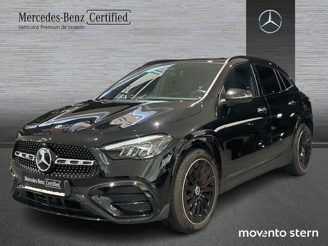 Usado Mercedes GLA200 AMG line 163 CV (119 kW) 2025 Negro cosmos SUV