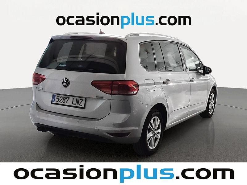 Usado VW Touran Advance 150 CV (110 kW) 2021 Gris plata Monovolumen