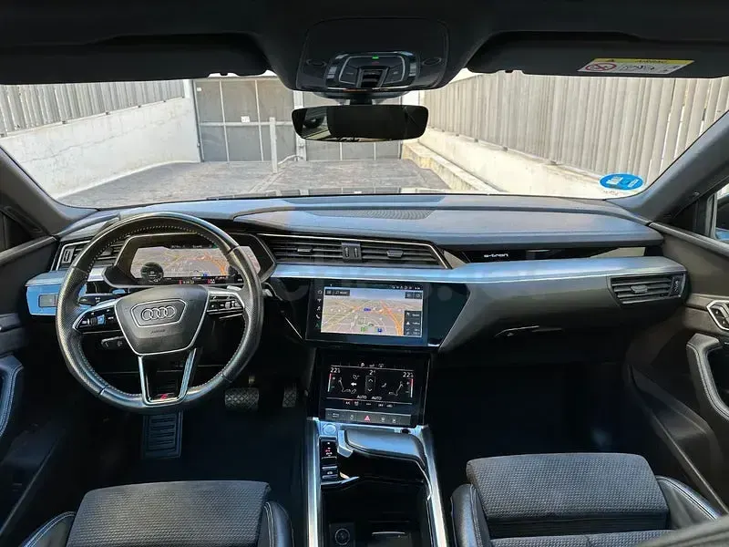 Usado Audi e-tron Sportback Ambiente 11 kW (15 CV) 2020 Eléctrico SUV