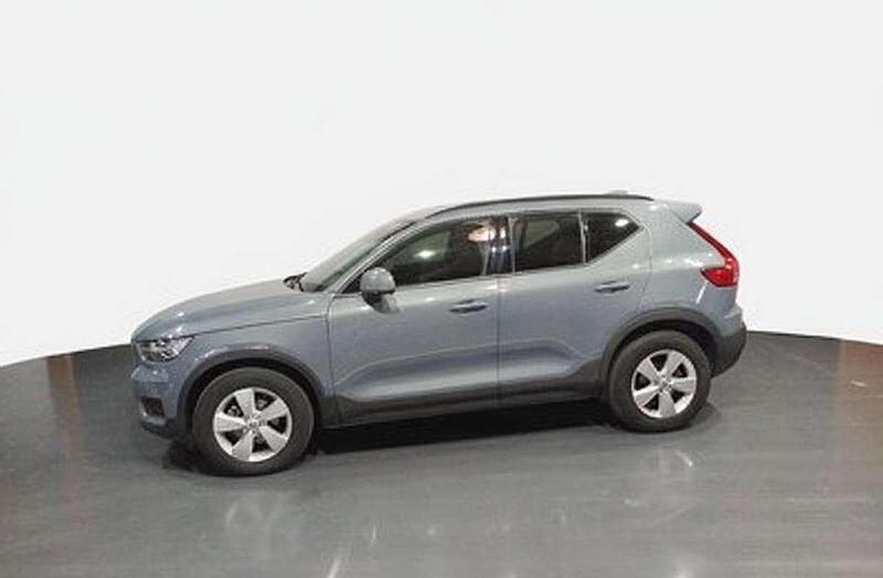 Usado Volvo XC40 129 HP (94 kW) 2021 Cinzento SUV