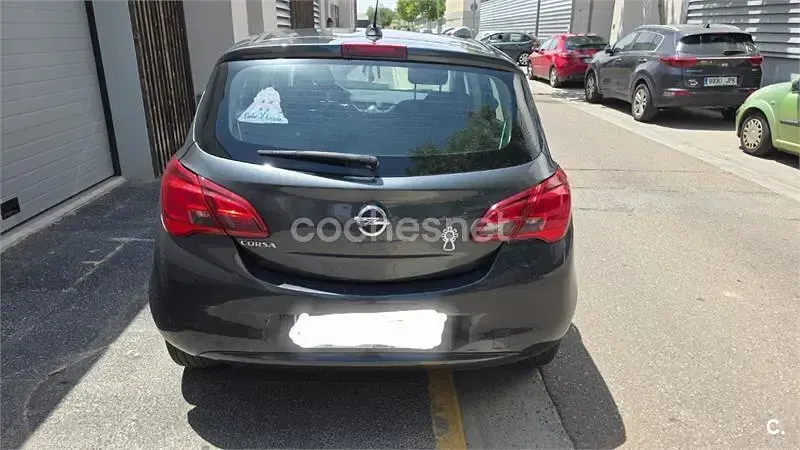 Usado Opel Corsa Color Edition 90 CV (66 kW) 2017 Negro Utilitario