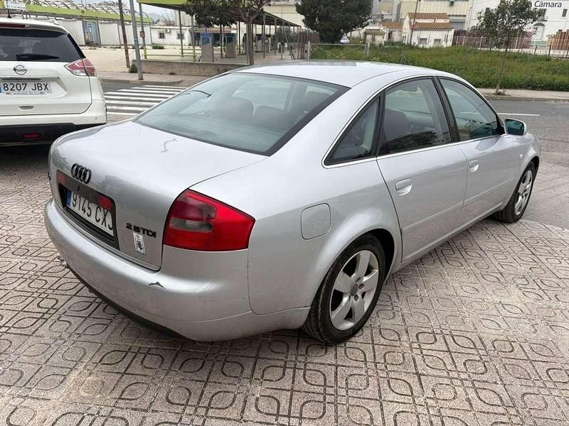 Usado Audi A6 163 CV (119 kW) 2003 Gris Berlina