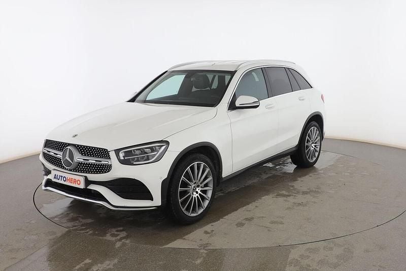 Usado Mercedes GLC220 AMG line 194 CV (142 kW) 2021 Blanco SUV