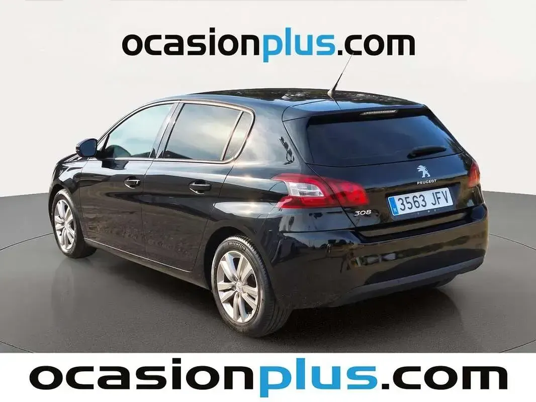 Usado Peugeot 308 Active 131 CV (96 kW) 2015 Negro Utilitario