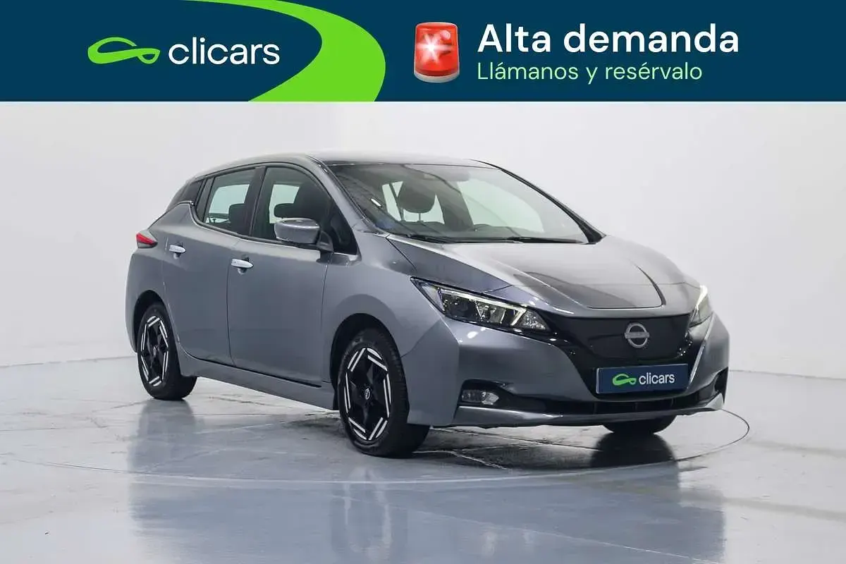 Usado Nissan Leaf Acenta 110 kW (150 CV) 2024 Gris Utilitario