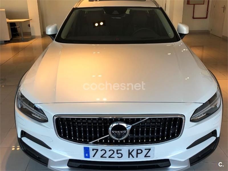 Usado Volvo V90 CC Pro 235 CV (172 kW) 2018 Blanco Familiar