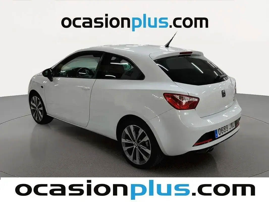 Usado Seat Ibiza SC FR 110 CV (80 kW) 2017 Blanco Utilitario