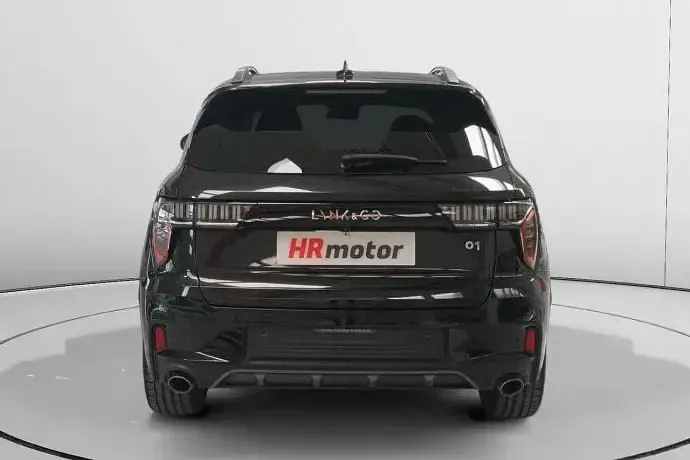 Begagnad Lynk & Co 01 261 HK (191 kW) 2022 SUV