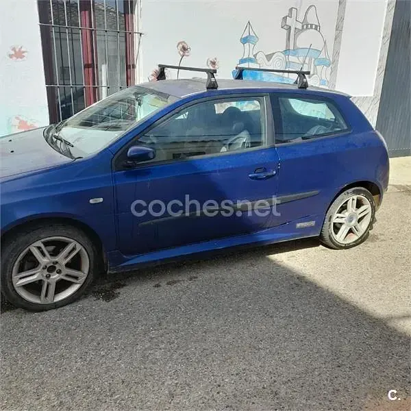 Usado Fiat Stilo Racing 120 CV (88 kW) 2007 Azul Familiar