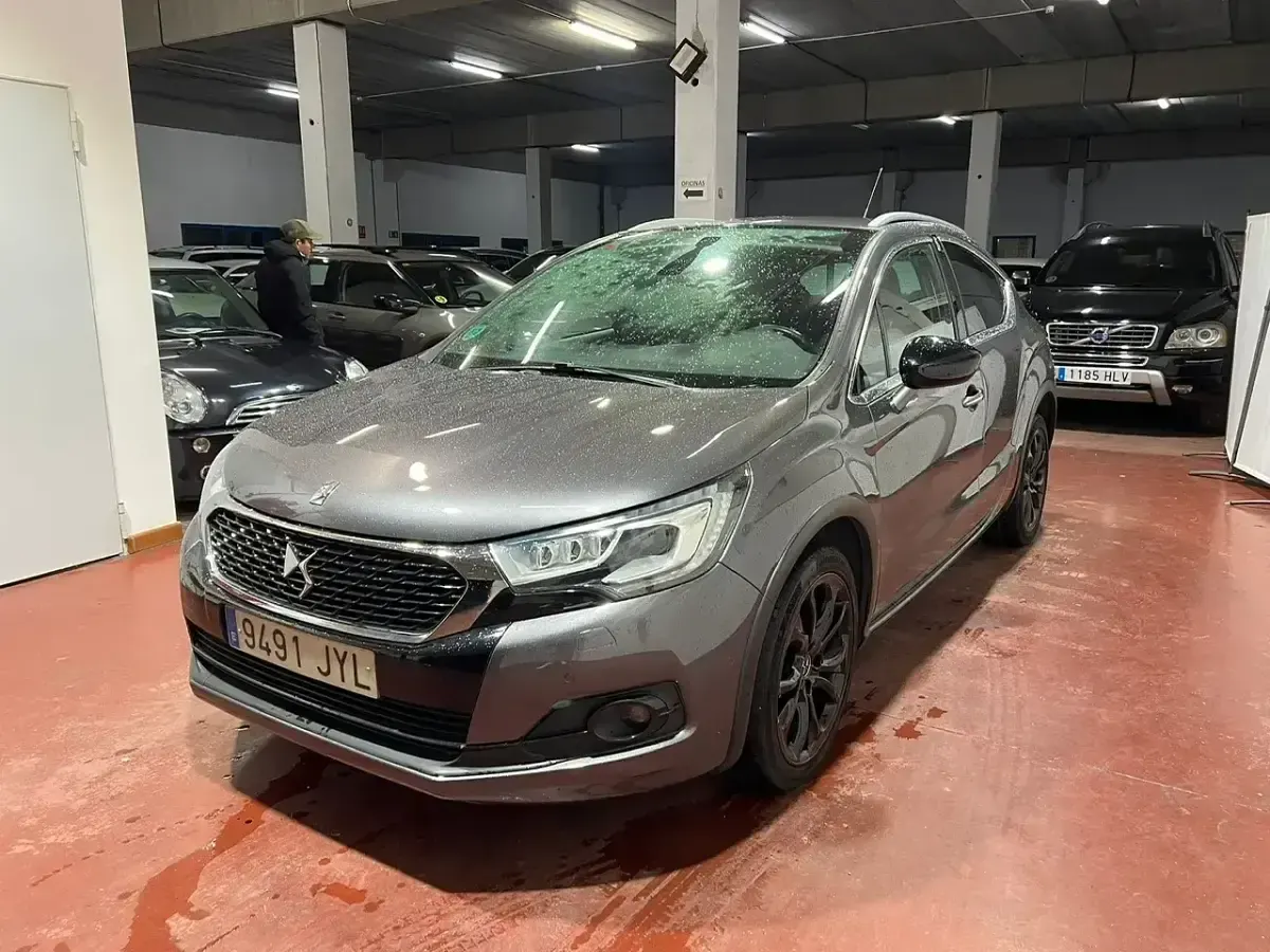 Usado DS Automobiles DS4 Style 120 CV (88 kW) 2017 Gris