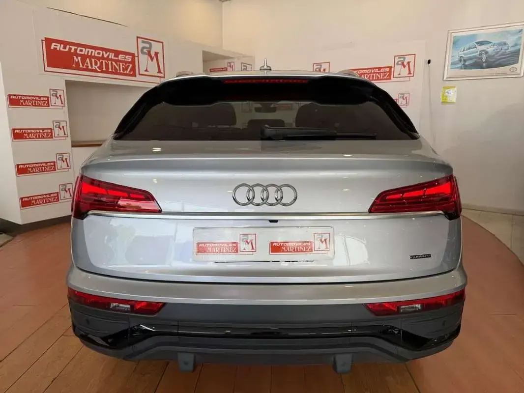 Usado Audi Q5 Sportback Advanced 204 CV (150 kW) 2024 Plateado SUV