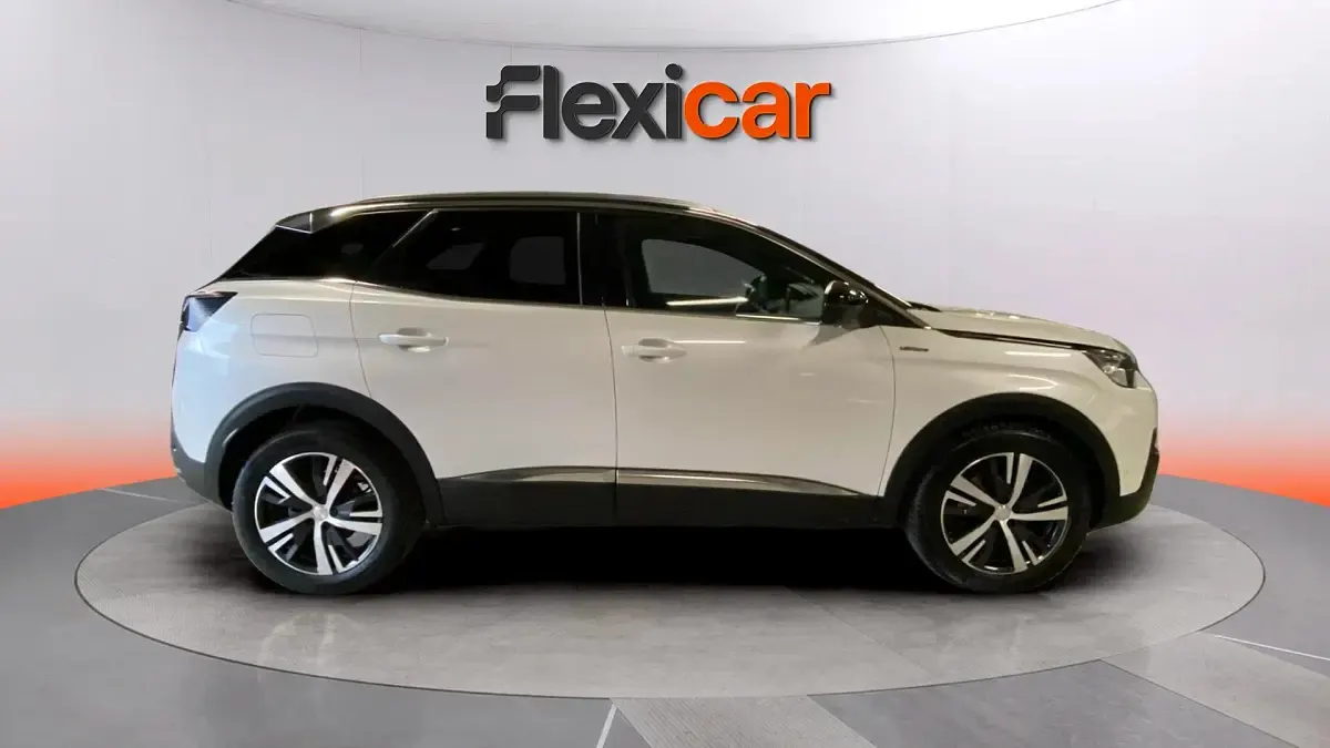 Usado Peugeot 3008 GT-line 131 CV (96 kW) 2017 Blanco SUV
