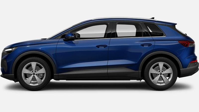 Usado Audi Q4 e-tron 125 kW (170 HP) 2021 Azul SUV