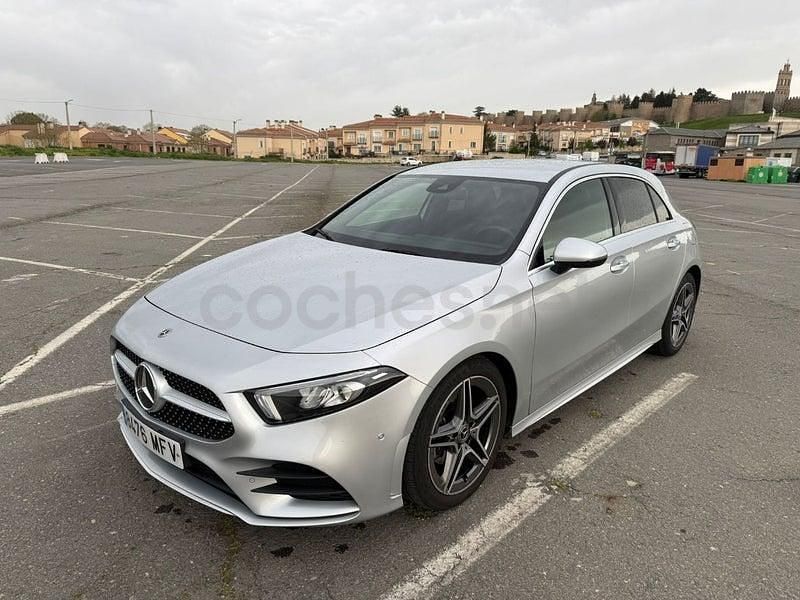 Usado Mercedes A200 150 CV (110 kW) 2023 Gris / plata Berlina