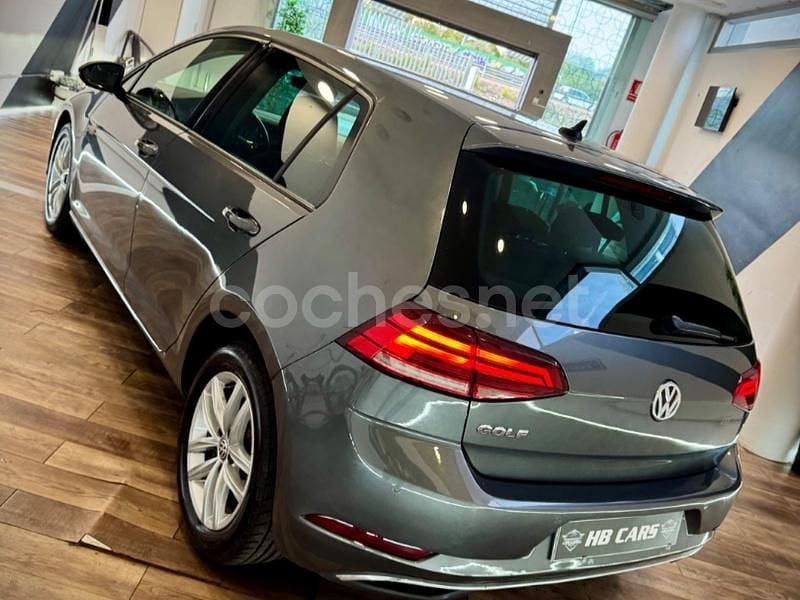 Usado VW Golf VII Sportline 150 CV (110 kW) 2019 Gris / plata Berlina