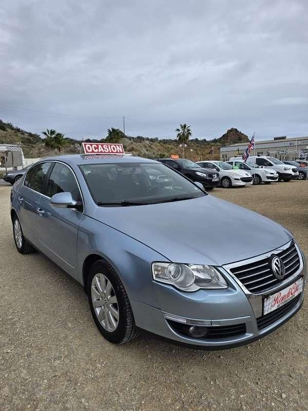 Azul Usado 2007 VW Passat Berlina | 5000 € (Buen precio) - Imagen 1/4