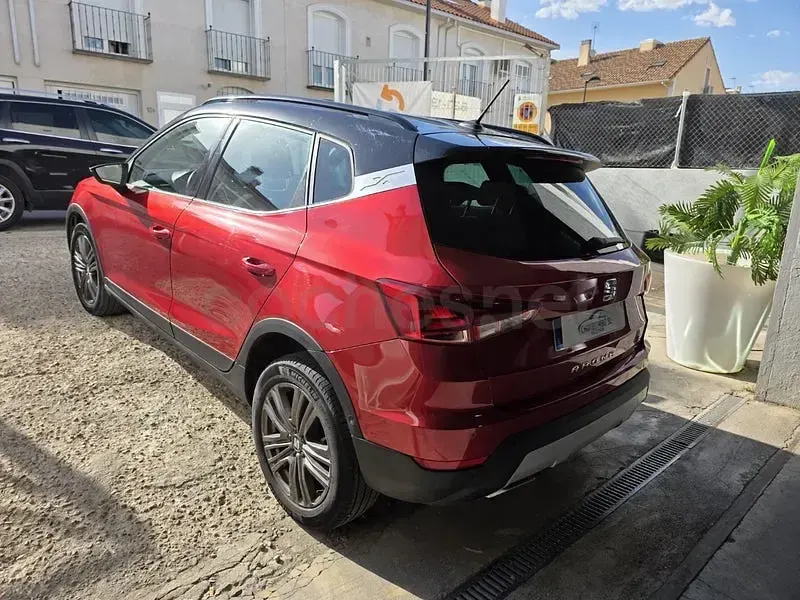 Usado Seat Arona FR 115 CV (84 kW) 2018 Rojo SUV