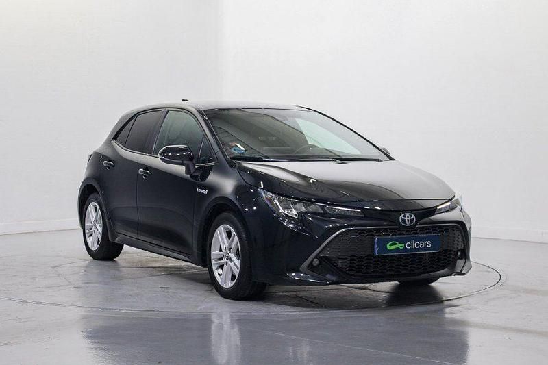 Usado Toyota Corolla Active 122 CV (89 kW) 2019 Negro Berlina