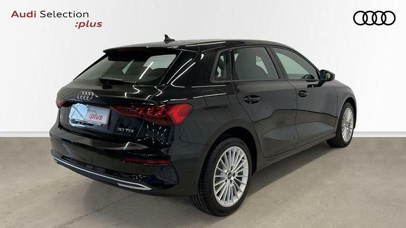 Usado Audi A3 Advanced Plus 116 CV (85 kW) 2023 Negro Berlina