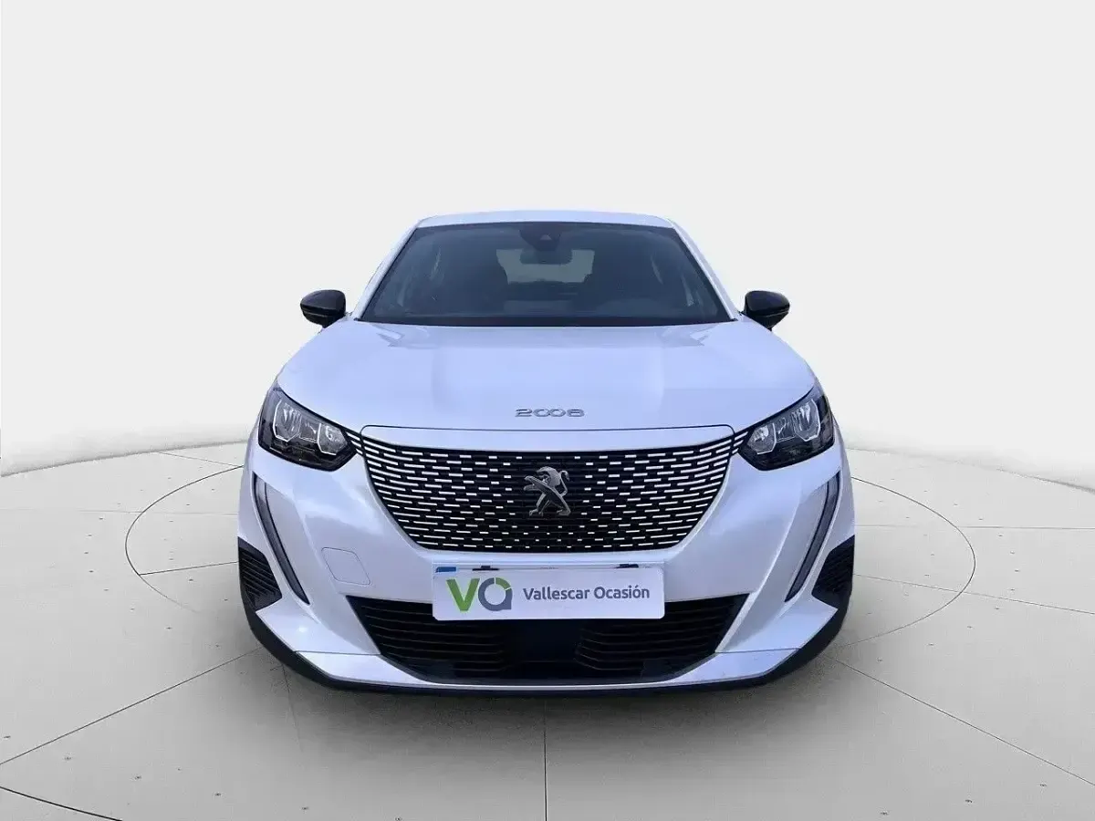 Usado Peugeot e-2008 Active 100 kW (136 CV) 2023 Gris SUV
