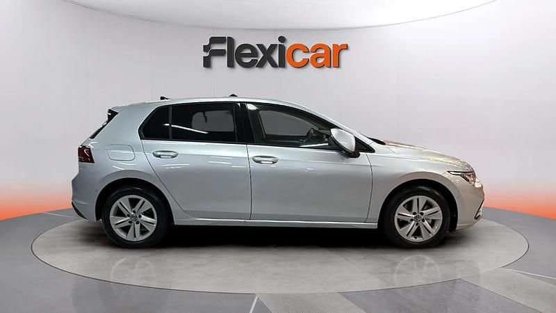 Usado VW Golf VIII 110 CV (80 kW) 2024 Gris Berlina