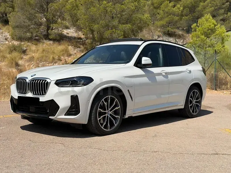 Usado BMW X3 Comfort Edition 299 CV (219 kW) 2024 Blanco SUV