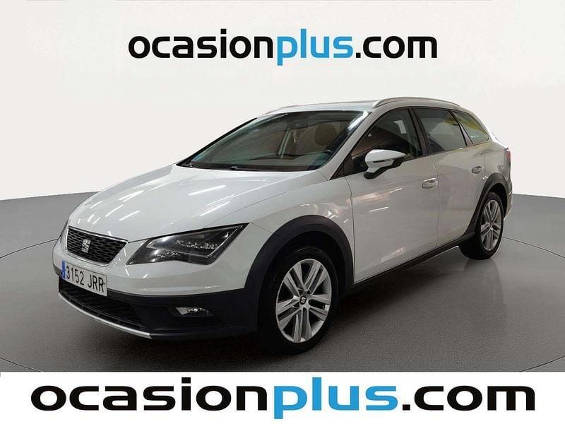 Usado Seat Leon 4Drive 184 CV (135 kW) 2016 Blanco Monovolumen