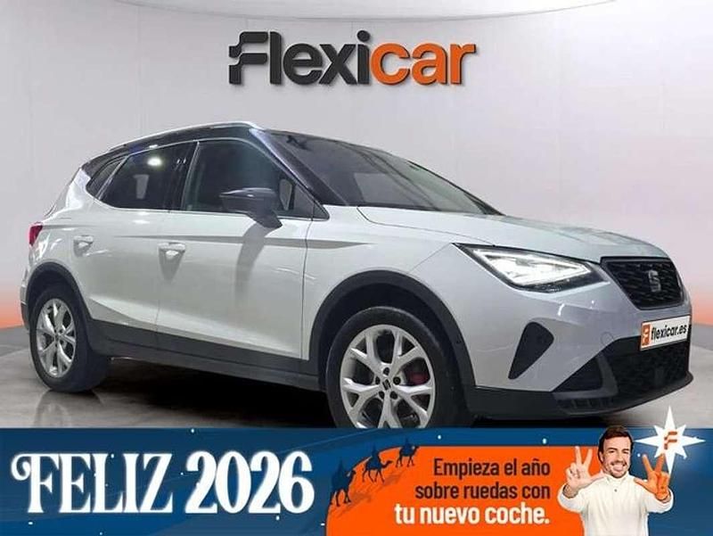 Blanco Usado 2023 Seat Arona FR SUV | 19.890 € (Precio justo) - Imagen 1/4