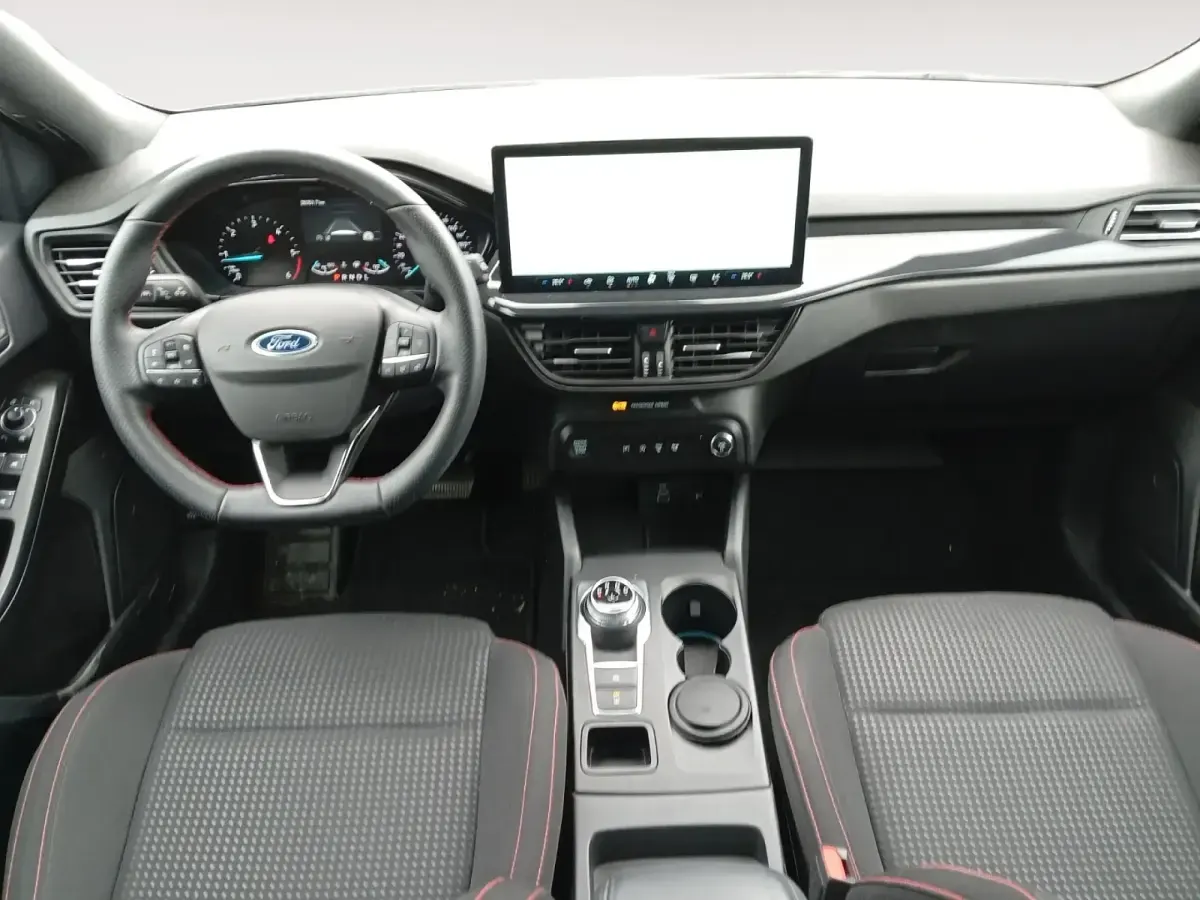 Usado Ford Focus ST-Line X 115 CV (84 kW) 2025 Gris/plata
