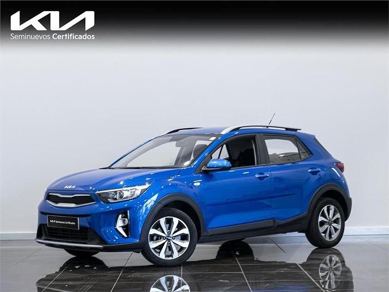 Usado Kia Stonic 84 CV (61 kW) 2022 Azul SUV