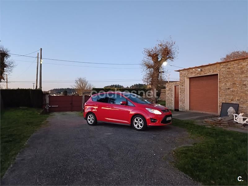 Usado Ford C-MAX Trend 95 CV (69 kW) 2012 Rojo Monovolumen