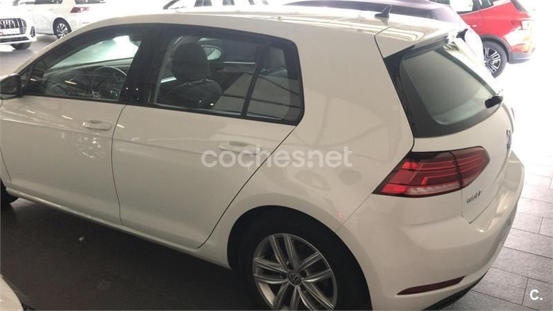 Blanco Usado 2020 VW Golf VII Advance Berlina | 18.900 € (Super precio) - Imagen 1/1