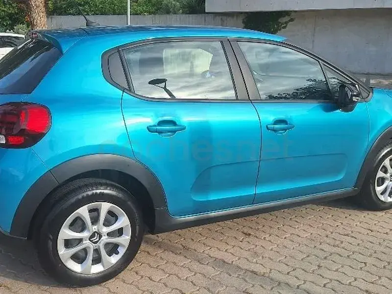 Usado Citroën C3 Live 102 CV (75 kW) 2021 Azul Utilitario