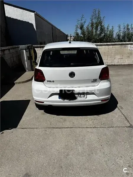 Usado VW Polo 90 CV (66 kW) 2017 Blanco Berlina