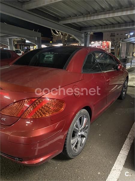 Usado Peugeot 307 CC Sport 136 CV (100 kW) 2008 Rojo Descapotable
