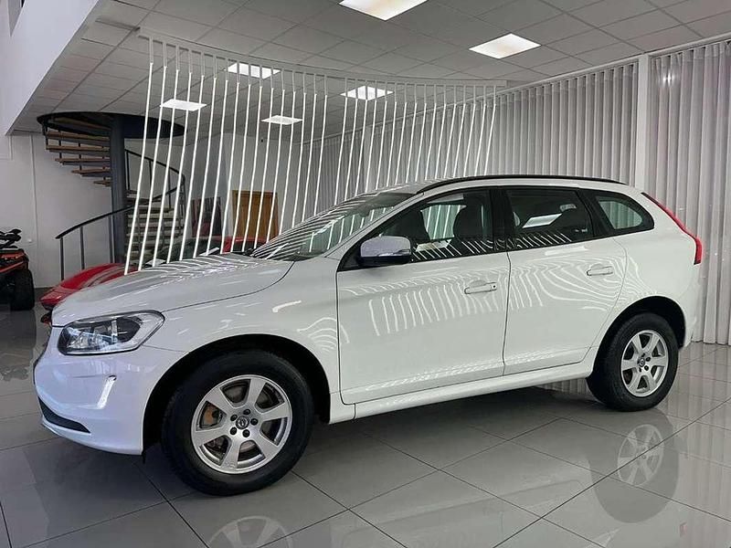 Usado Volvo XC60 Kinetic 150 CV (110 kW) 2016 Blanco SUV