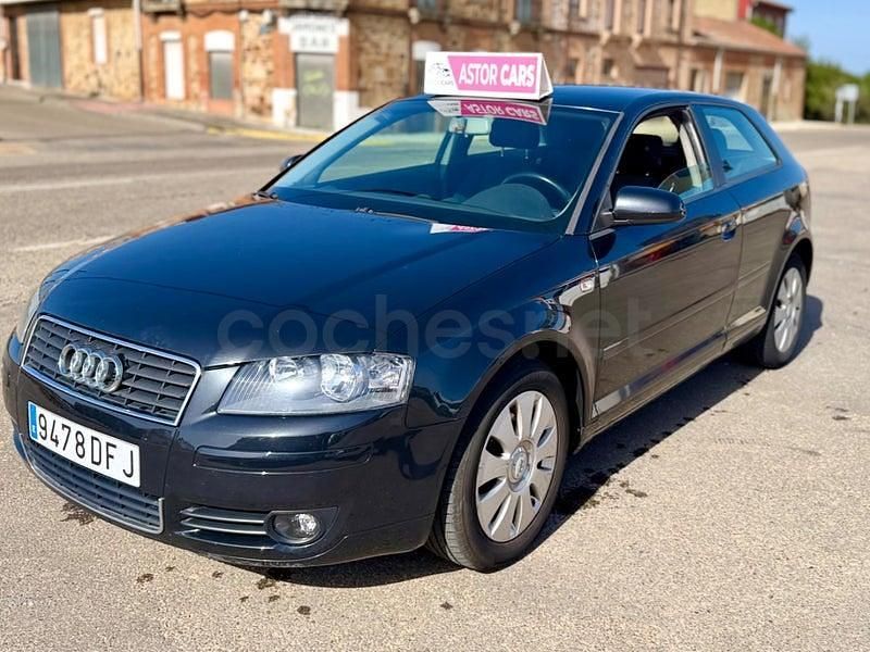 Usado Audi A3 Attraction 140 CV (102 kW) 2006 Negro Utilitario