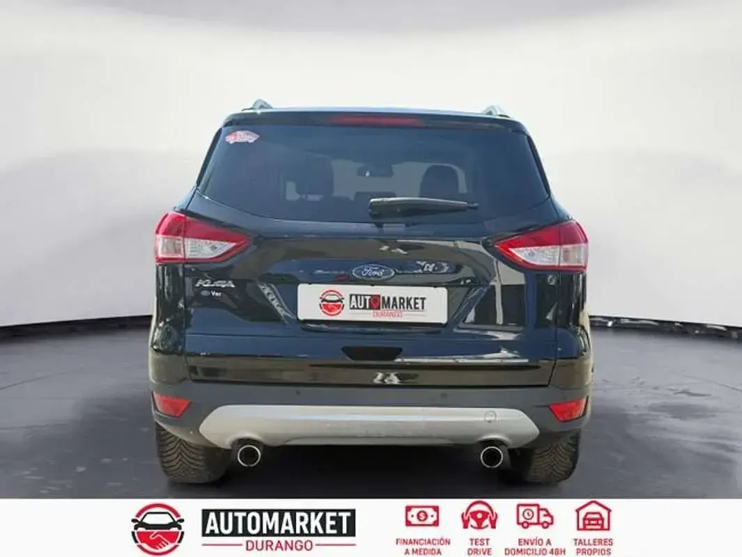 Usado Ford Kuga Titanium 120 CV (88 kW) 2016 Negro SUV