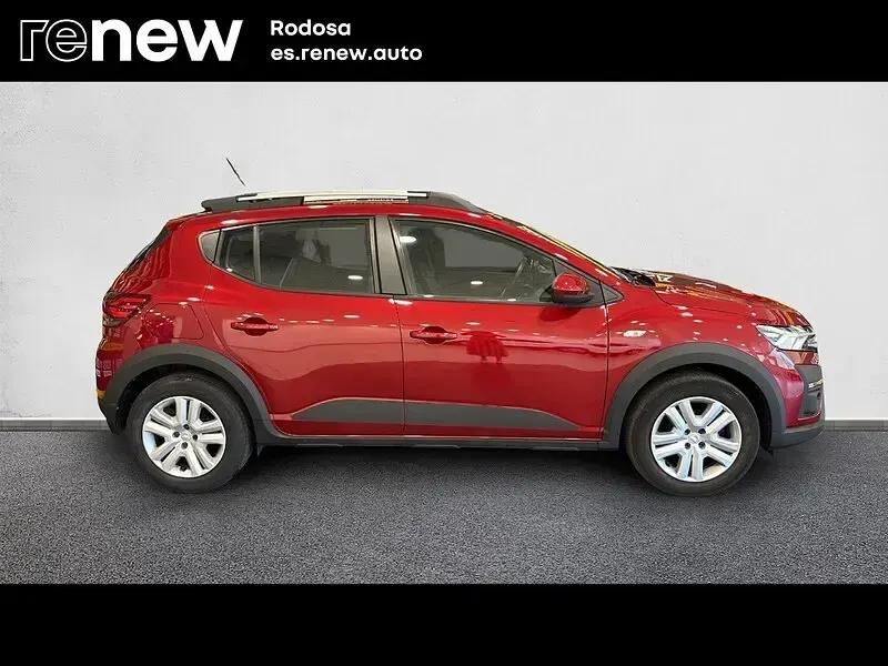 Usado Dacia Sandero Comfort 100 CV (73 kW) 2022 Rojo Berlina