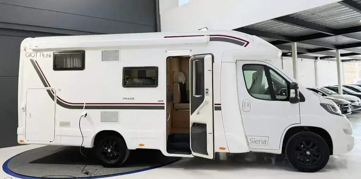 Usado Peugeot Boxer S 140 CV (102 kW) 2024 Blanco Van